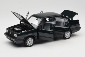 Volkswagen Jetta Mk3 CL Schwarz Icartime 1:18 JETTA001 Druckguss — Bild 2 von 8