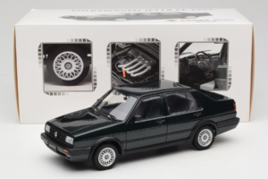 Volkswagen Jetta Mk3 CL Schwarz Icartime 1:18 JETTA001 Druckguss — Bild 8 von 8