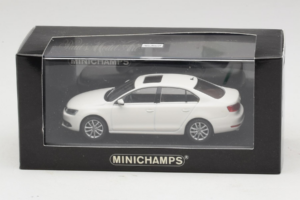 Volkswagen Jetta Mk6 Weiß Minichamps 1:43 JETTA003 Druckguss — Bild 4 von 4