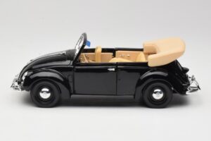 Volkswagen Käfer Cabriolet Schwarz Maisto 1:18 37800-M6 Druckguss — Bild 4 von 8