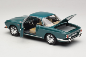 Volkswagen Karmann Ghia 1500 Grün Norev 1:18 188648 Druckguss — Bild 7 von 8