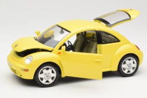 Volkswagen New Beetle Gelb Bburago 1:18 BEETLE001 Druckguss — Bild 2 von 8