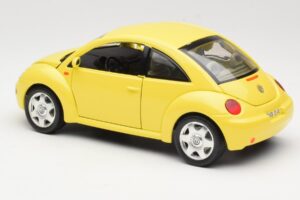 Volkswagen New Beetle Gelb Bburago 1:18 BEETLE001 Druckguss — Bild 7 von 8