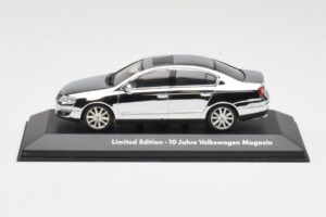 Volkswagen Passat B6 Chrome Silver 10 Years Volkswagen Magazine Minichamps 1:43 PASSAT004 Druckguss