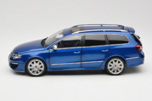 Volkswagen Passat B6 R36 Variant Blau NZG 1:18 KF044 Druckguss — Bild 5 von 9