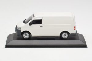 Volkswagen T5 Transporter Weiß Minichamps 1:43 T5002-B Druckguss