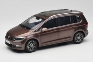 Volkswagen Touran 5T Braun Paudi Model 1:18 ZVE000003BRA Druckguss