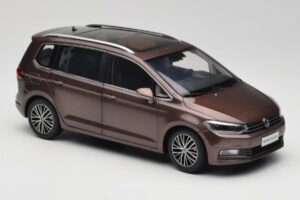 Volkswagen Touran 5T Braun Paudi Model 1:18 ZVE000003BRA Druckguss — Bild 6 von 8