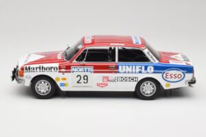 Volvo 142 #29 M. Alen / I. Kivimaki Rally 1000 Lakes 1973 MCG 1:18 MCG18528R Druckguss — Bild 3 von 6