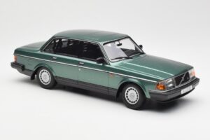 Volvo 240 GL Grün Metallic Minichamps 1:18 155171400 Druckguss — Bild 4 von 6