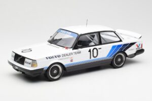Volvo 240 Turbo #10 R. Francevic Winner ATCC 1986 IXO 1:18 18RMC176 Druckguss