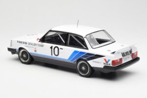 Volvo 240 Turbo #10 R. Francevic Winner ATCC 1986 IXO 1:18 18RMC176 Druckguss — Bild 5 von 6