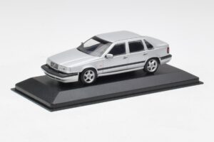 Volvo 850 Silber Minichamps 1:43 430171402 Druckguss — Bild 2 von 4