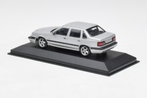 Volvo 850 Silber Minichamps 1:43 430171402 Druckguss — Bild 3 von 4