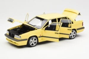 Volvo 850 T-5R Gelb AUTOart 1:18 79501 Druckguss — Bild 2 von 8