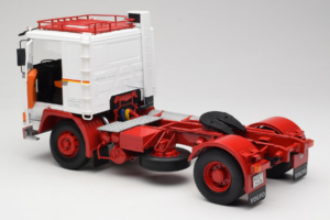 Volvo F12 Weiß Rot Road Kings 1:18 RK180031 Druckguss — Bild 5 von 8