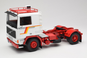 Volvo F12 Weiß Rot Road Kings 1:18 RK180031 Druckguss