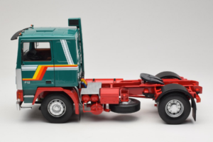 Volvo F1220 Grün Rot Road Kings 1:18 RK180032 Druckguss — Bild 4 von 8