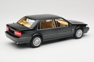 Volvo S90 Royal Green DNA 1:18 DNA000090 Druckguss — Bild 2 von 6