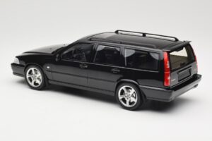 Volvo V70 R P80 Schwarz DNA 1:18 DNA000232 Druckguss — Bild 5 von 6
