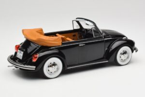 Volkswagen Beetle 1303 Cabriolet Schwarz Norev 1:18 188533 Druckguss — Bild 2 von 6