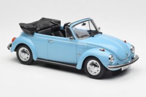 Volkswagen Beetle 1303 Cabriolet Hellblau Norev 1:18 188531 Druckguss — Bild 4 von 6
