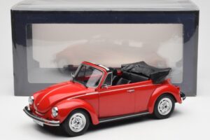 Volkswagen Beetle 1303 Cabriolet Rot Norev 1:18 188529 Druckguss — Bild 6 von 6