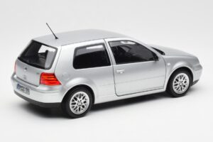 Volkswagen Golf Mk5 GTI Silber Norev 1:18 188570 Druckguss — Bild 3 von 8