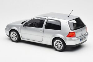 Volkswagen Golf Mk5 GTI Silber Norev 1:18 188570 Druckguss — Bild 7 von 8