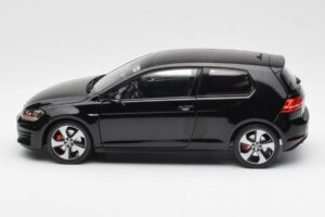 Volkswagen Golf Mk7 GTI Schwarz Norev 1:18 188550 Druckguss — Bild 4 von 8
