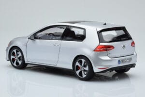 Volkswagen Golf GTI Mk7 Reflex Silber Norev 1:18 188551 Druckguss — Bild 7 von 8