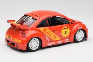 Volkswagen New Beetle Cup Bburago 1:18 3329 Druckguss — Bild 3 von 8