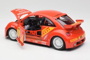 Volkswagen New Beetle Cup Bburago 1:18 3329 Druckguss — Bild 5 von 8