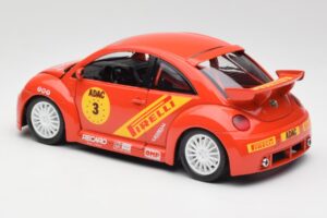 Volkswagen New Beetle Cup Bburago 1:18 3329 Druckguss — Bild 7 von 8