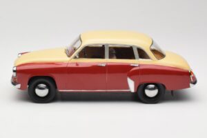 Wartburg 311 Dark Red Beige MCG 1:18 MCG18299 Druckguss — Bild 3 von 6
