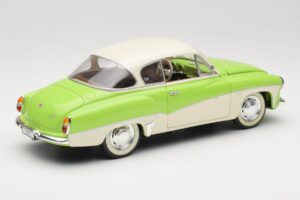 Wartburg 313 Pastellgrün über Beige Revell 1:18 9018 Druckguss — Bild 3 von 8