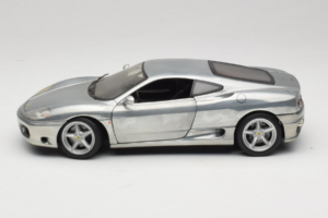 Ferrari 360 Modena Chrom Silber Hot Wheels 1:18 27774 Druckguss — Bild 4 von 8