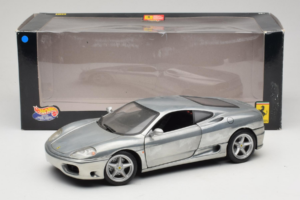Ferrari 360 Modena Chrom Silber Hot Wheels 1:18 27774 Druckguss — Bild 8 von 8